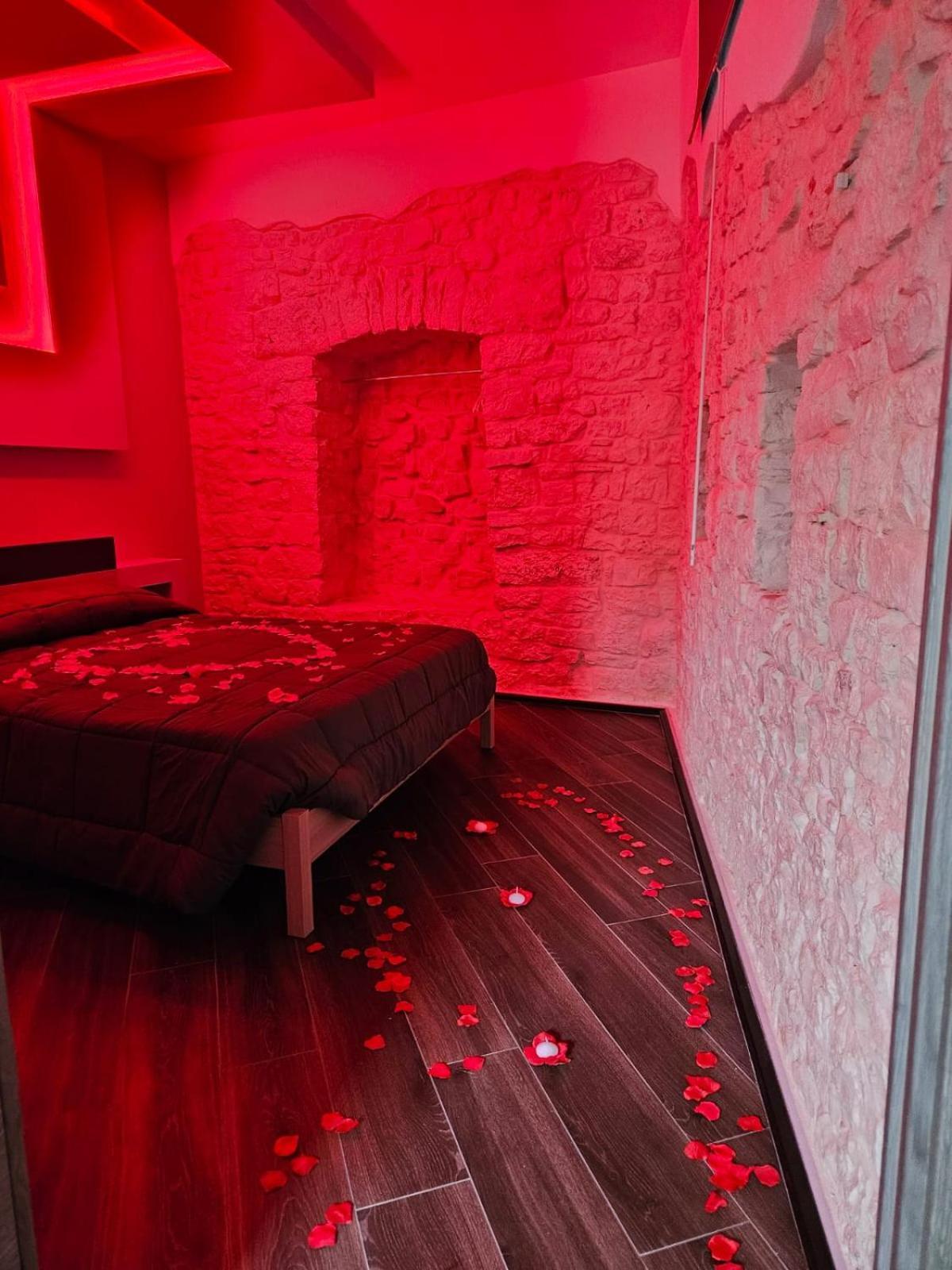 Luxuite Spa Con Piscina E Jacuzzi Alberobello Exterior photo