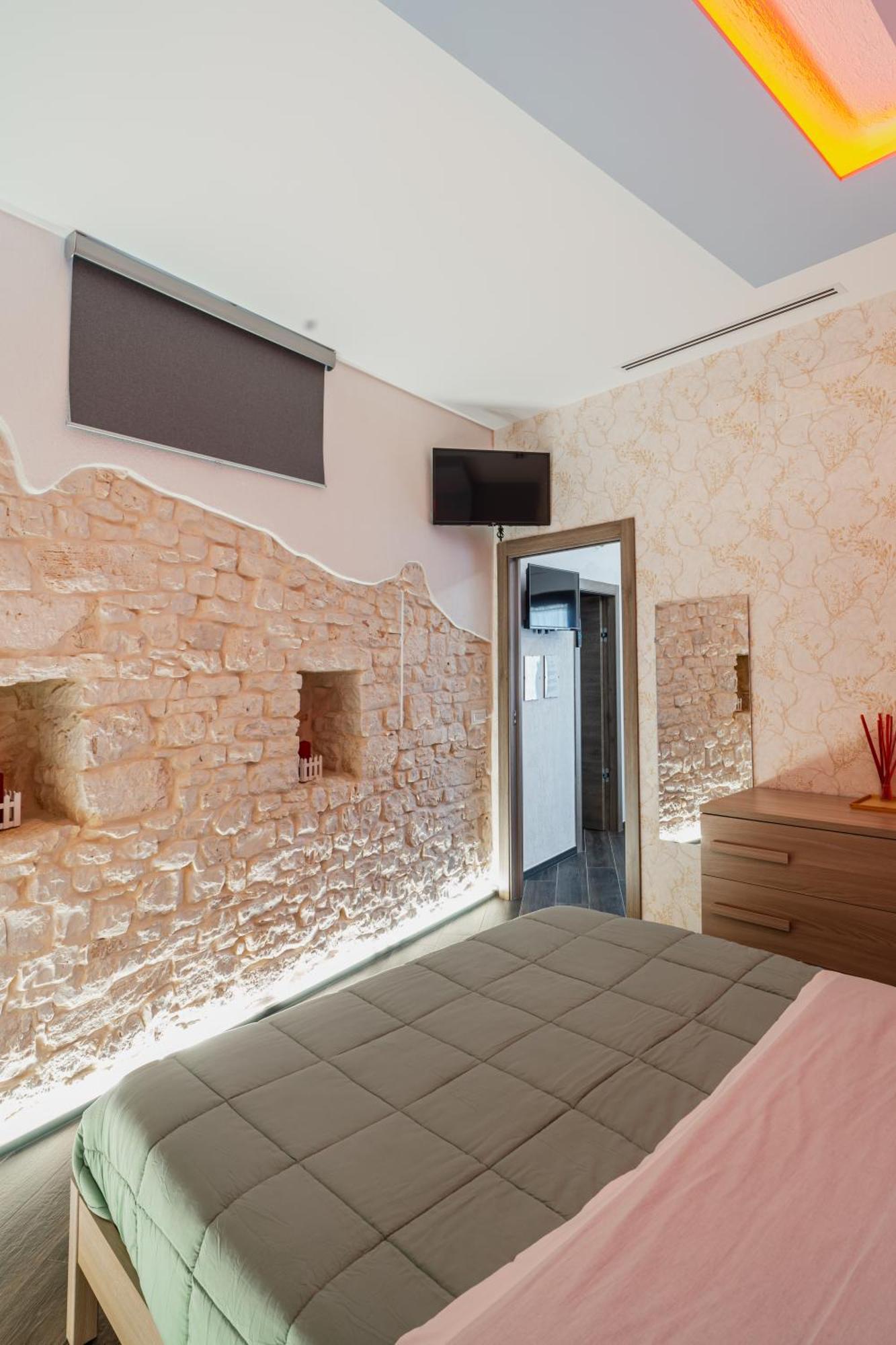 Luxuite Spa Con Piscina E Jacuzzi Alberobello Exterior photo